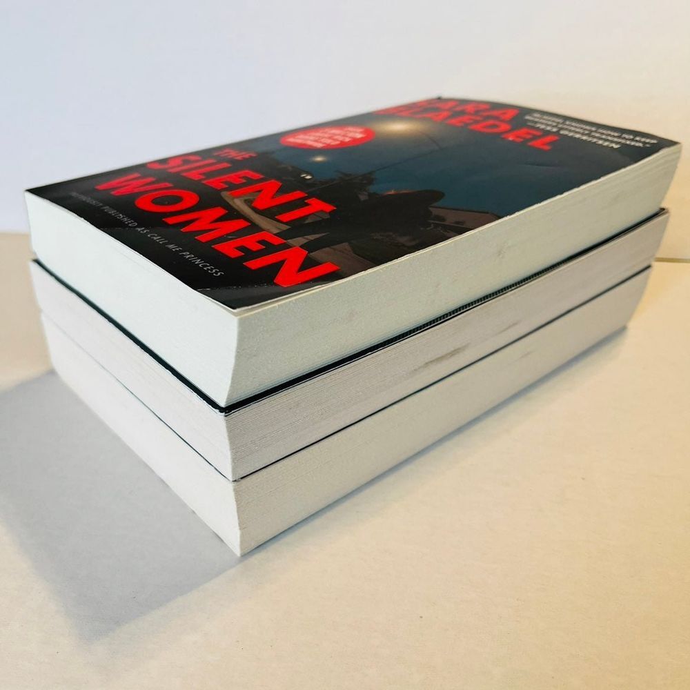 Book bundle of three‎ books If You Tell Behind Her Eyes The Silent Woman - Picture 9 of 10